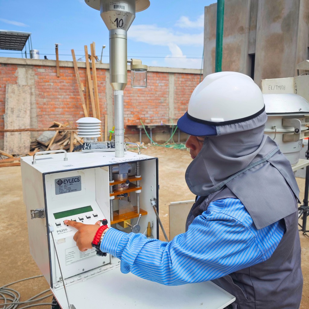 Monitoreo ambiental en construcción educativa